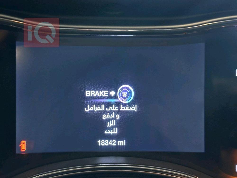 جیپ گراند شیرۆکی